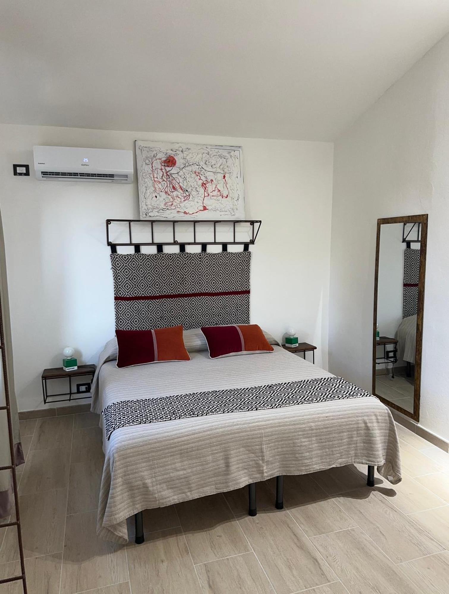 Relais Del Poggio Bed & Breakfast Capoterra Exterior photo